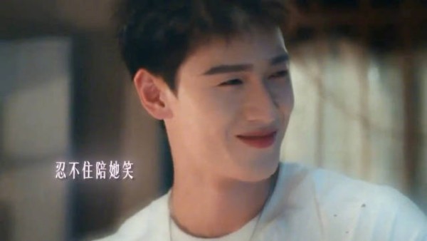 关晓彤李昀锐这个《耀眼》cp感好强啊！ 李昀锐笑起来太好看了 笑妃不是白叫的