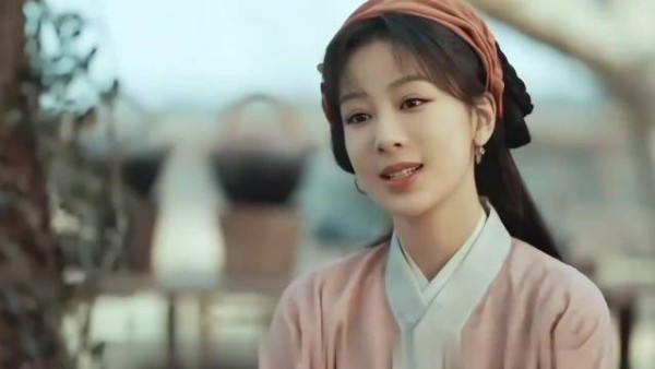 家业：深情错付：落魄女真心相待，竟成未婚夫棋子. 主演：韩东君x杨紫