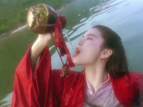 刘嘉玲舒淇等十位女星登内娱酒量排行榜