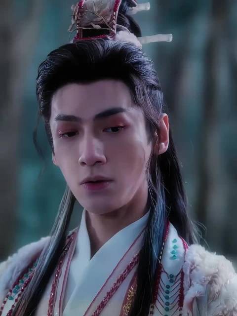 唐俪辞为阿谁准备情侣装,强硬赶人后见其落泪转身道歉