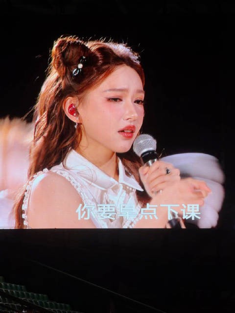 十年之内无人能解我今晚看到了多可爱的小猫潇呜呜呜好萌好萌!