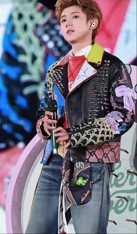 王源7月3至5日上海体育场三连开唱创纪录