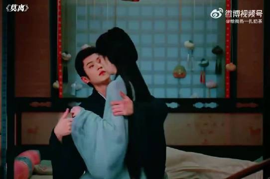 白鹿新剧宣传睡过头，赶场狂奔未接粉丝信