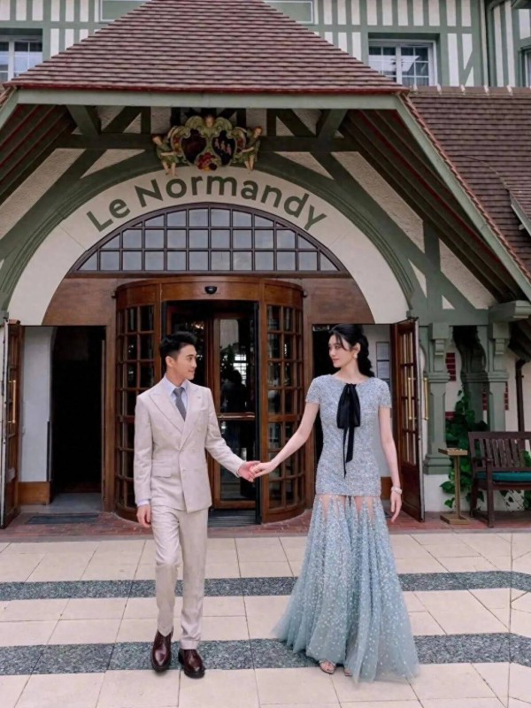 恭喜!何猷君奚梦瑶举办婚礼,新娘戴半亿钻石套装,王嘉尔当伴郎