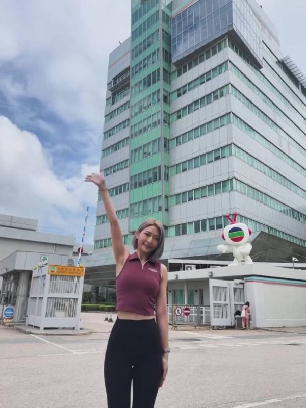 34岁功夫女星效力16年宣布离巢,一句话形容TVB心灰意冷,网友:浪费了你