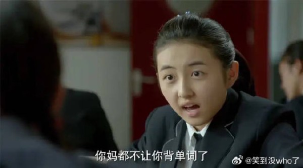 朵朵小宇闹别扭,出门遇到校园偶像了还,而且特别聊得来
