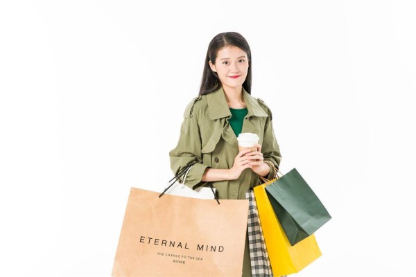 一个女人敢去当已婚男人的情人，心里头多半想的是这件事
