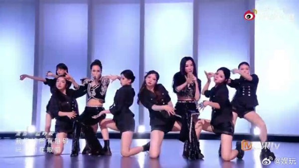 阚清子乘风2026舞台蜕变获赞