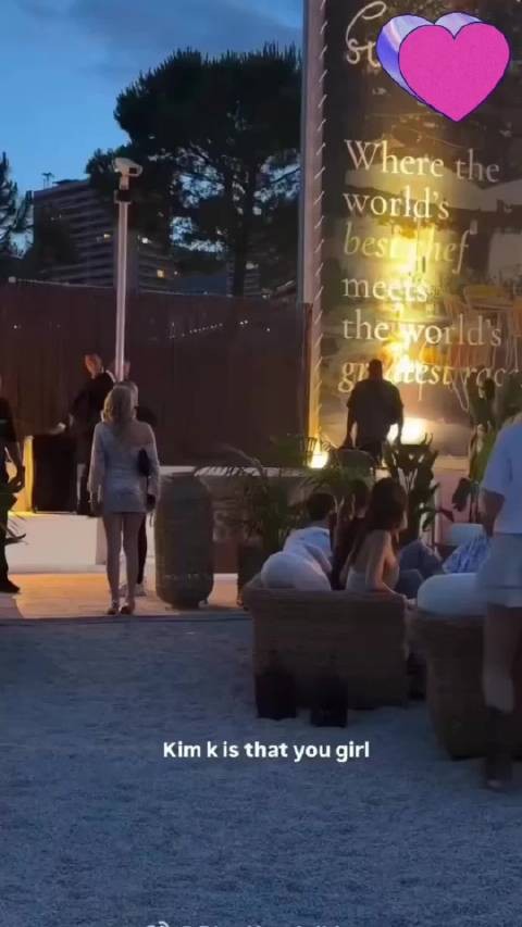 06/04/26:金卡戴珊和khloe离开摩纳哥蒙特卡洛的Casa Sunset餐厅