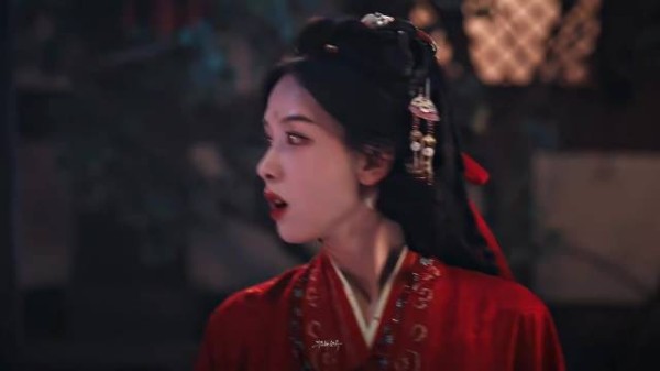 剧集翘楚塑造独立女帝形象