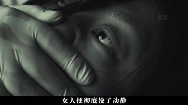 母亲遇害女儿冷静掩护凶手，精确计算警方到场时间