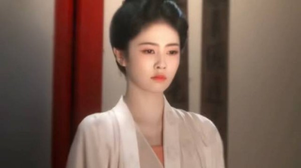 白鹿新剧演技获赞，董洁诠释太后气场