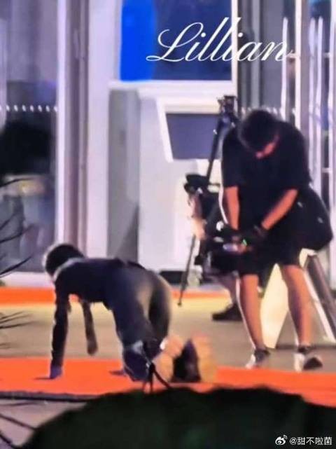 跑男奇葩出场方式,疯狂手抖