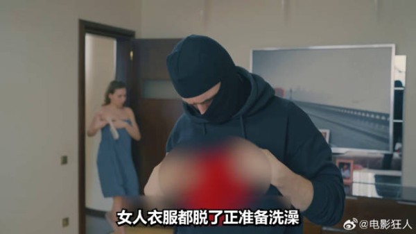 女人家中闯入两名小偷为了保安全她假装瞎子结果让