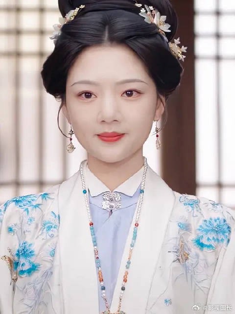 不被定义,朝姐儿只做自己 !任敏