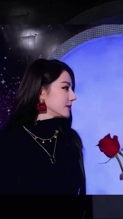 啊？！大早上看到迪丽热巴陈飞宇恋情天塌了，吃瓜不信瓜，美女独美