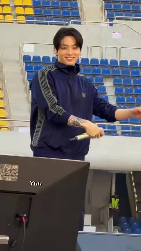 笑得太心动了 /Yuu ‪260612 BTS世巡 釜山演唱会Day1 ‪‬