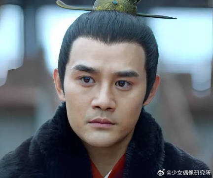 亲妈八百个心眼子一个没遗传到，偏偏遗传了亲爹的耳根软
