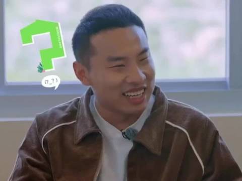 孟子义嘴又跑脑子前面了,徐志胜问孟姐是不是没睡好?
