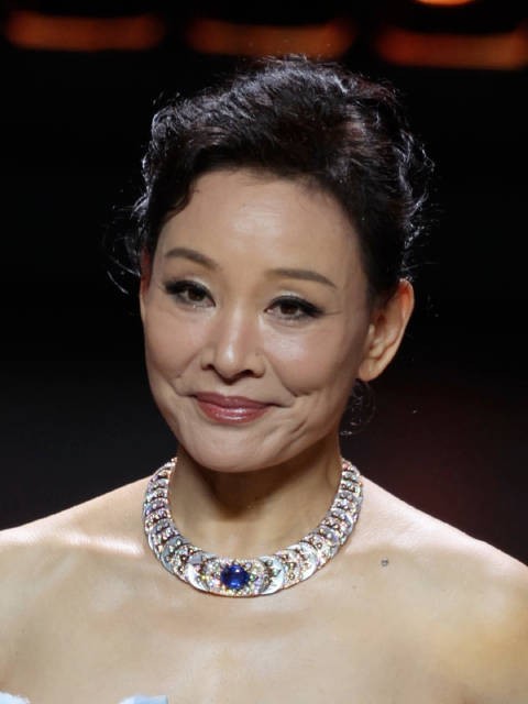 爸爸妈妈们的女神，小花扮演者陈冲老师，65岁的她状态也太好了！