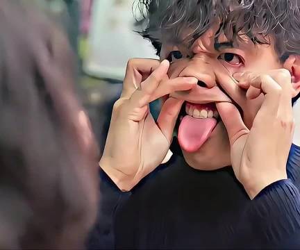 周星驰刘德华关之琳邱淑贞演绎港式经典《整蛊专家》