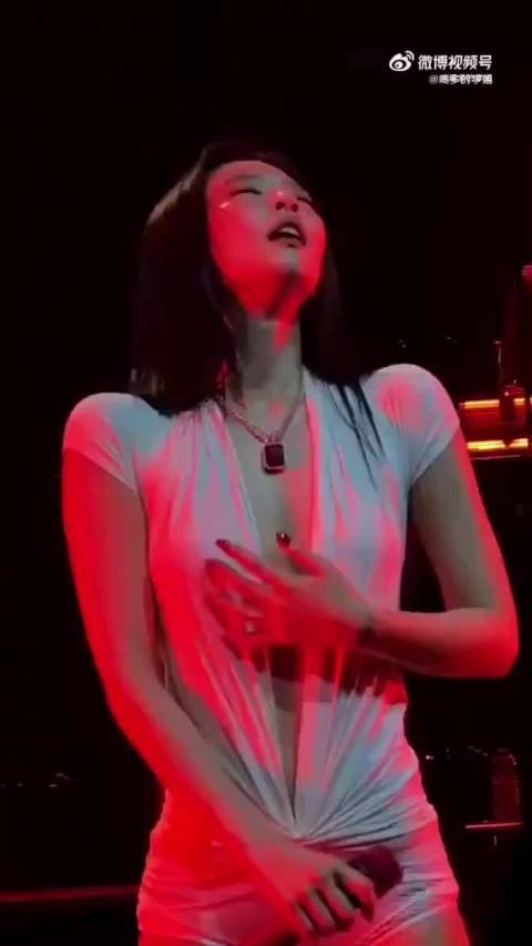 Jennie不愧是王思聪精心挑选的女人，这么大方的女朋友谁不喜欢