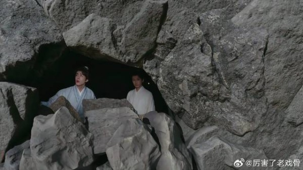 山脚出现八具尸体 李莲花分析山体结构，得出惊人结论