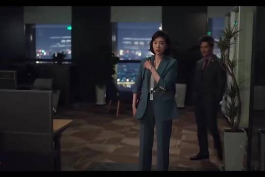 兴杰的事业越做越大,养父母跟着他过上了好日子 父辈的荣耀 张晚意郭涛