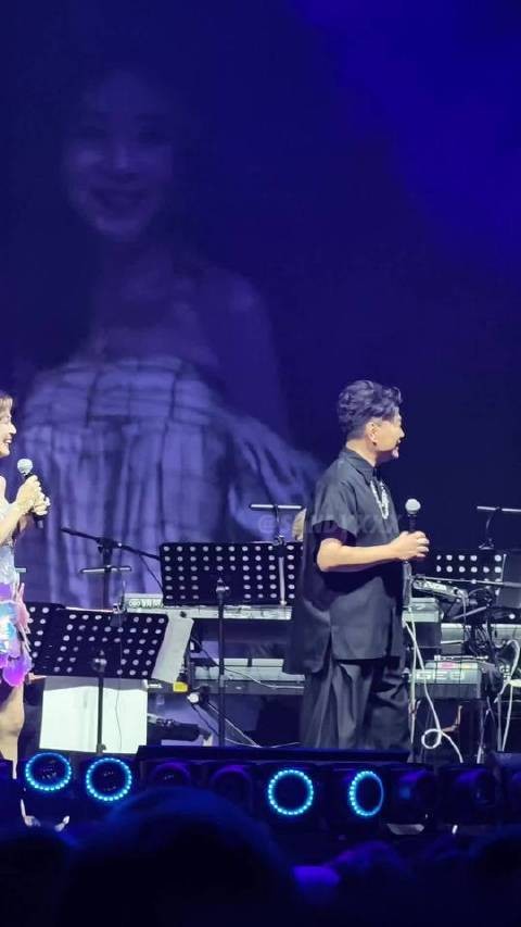 两代黄蓉同台亮相,68岁魏秋桦风采依旧