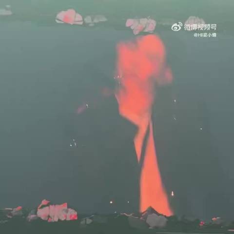 章昊AND2BLE演唱会solo舞台无伴奏表演气息稳动作利落