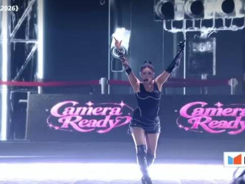 CAMERAREADY这个一镜到底开场真神了,完全女团味儿