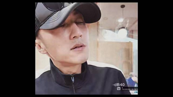 谢霆锋南京变身鸭血粉丝品鉴师,即兴演绎情侣吵架