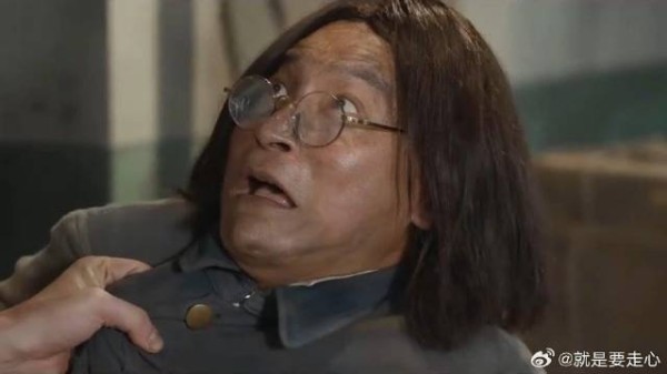 陈志朋实力一点不差 演逃兵被于小彤一把拎起来，害怕的模样演得太真实！