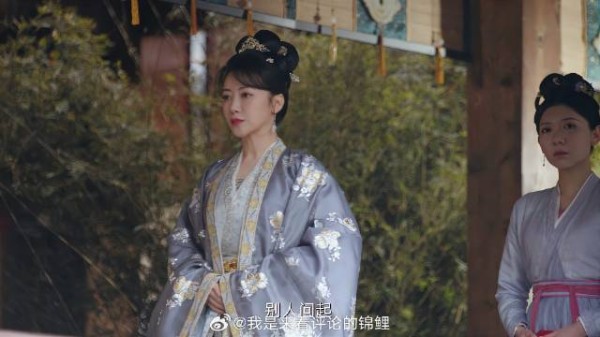 小妾被好友相约 少主拒绝，不料夫人竟暗中帮助