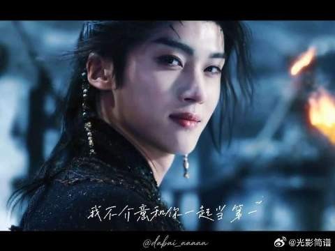 “我离仑从来不躲,也从来不退”
