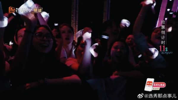 女人一开口惊艳全场,拉票时反手封神