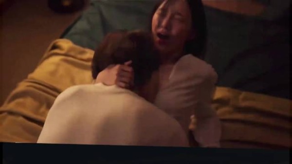 女人藏进家中密室，丈夫竟然毫不知情！