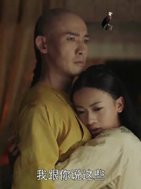 “璎珞偷偷的爬上皇上的床！”