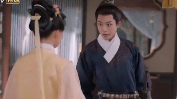 叶限听闻顾锦朝婚约后情绪崩溃