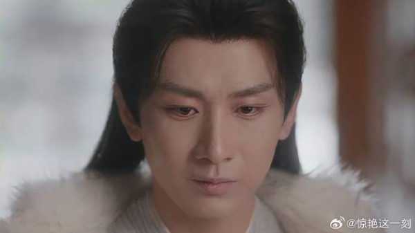 李莲花来治病 怎料师娘不在，看见师傅墓碑直接泪崩