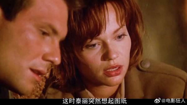 为了阻止歹徒的计谋众人奋不顾身的去阻拦