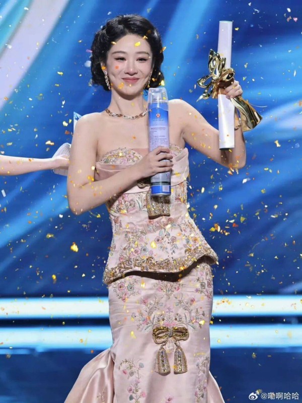 杨紫首封视后、《太平年》成赢家，这届白玉兰奖不打安全牌了？