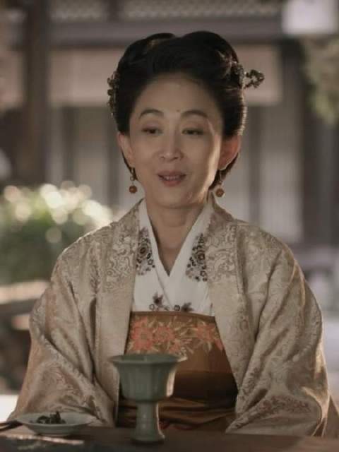 如今终于读懂郡主的心境——不屑的并非门第，却也无意让明兰重蹈荣飞燕的覆辙