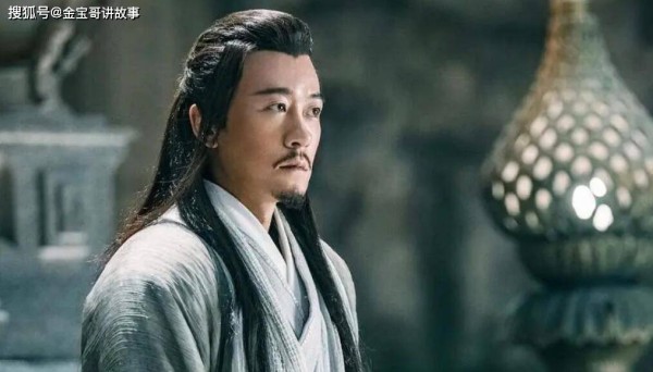 难怪张三丰认为杨逍大有来头，你看杨逍父亲、祖父、祖母都是谁？