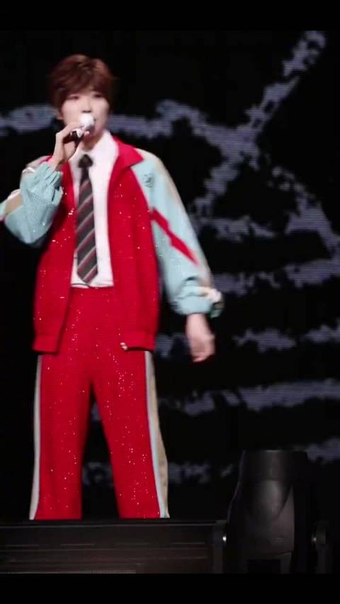 粉丝讨要物料徐良喊话导演组安排红包