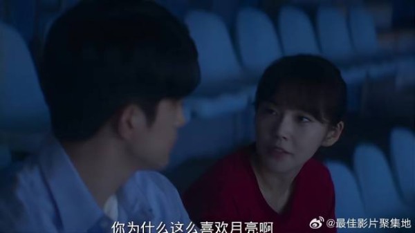 美女质问小伙，哪想他的梦想是登月，原因竟是她