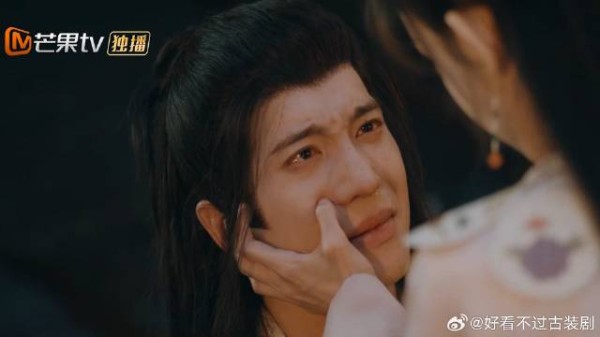 渣男抛弃大小姐爱上别人，大小姐将他赶出家门，没一点留恋