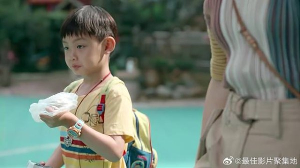 弟弟上学又哭又闹 下秒姐姐一个肉包子，立马乖乖闭嘴