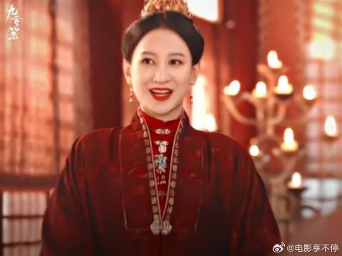 大婚主桌席紫啧们请上!