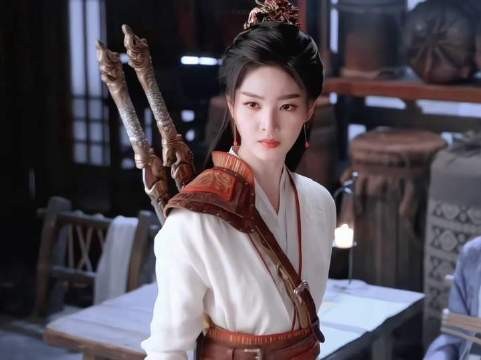 「阿笙」手握元仪双剑,迅捷似风,颠覆传统侠女形象